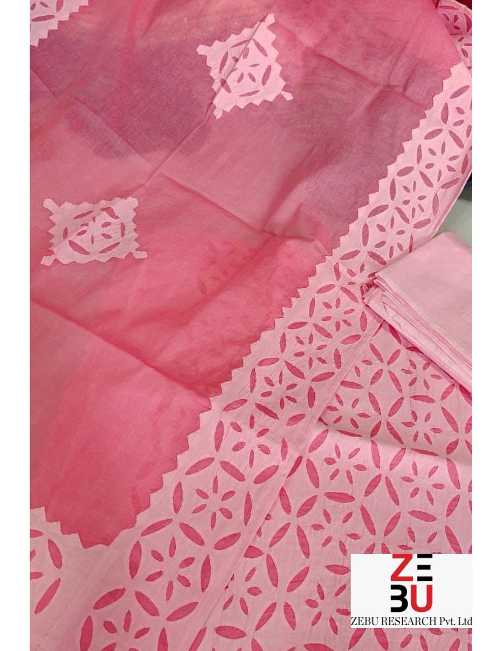 Dusty pink: Heritage Appliqué Cotton Suit Set with Organdy Dupatta
